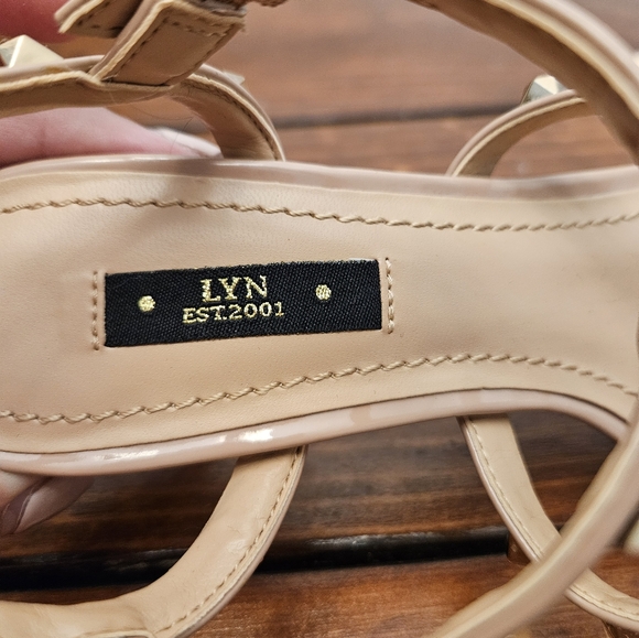 LYN designer heels NWT - Picture 8 of 11